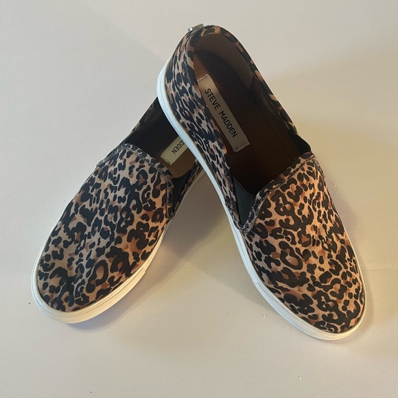 Steve Madden Symba SlipOn Size 9.5 - Picture 4 of 9